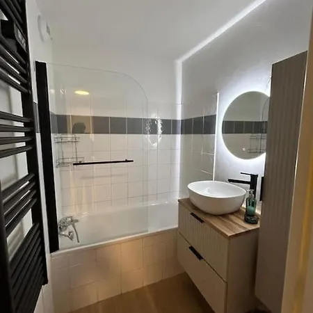 Apartamento Au Spacieux Pour 7p, Piscine Sauna Allos