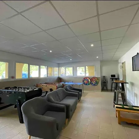 Au Spacieux Pour 7p, Piscine Sauna *